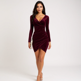 Zofia - Elegancka Mini Sukienka z Aksamitnego Materiału